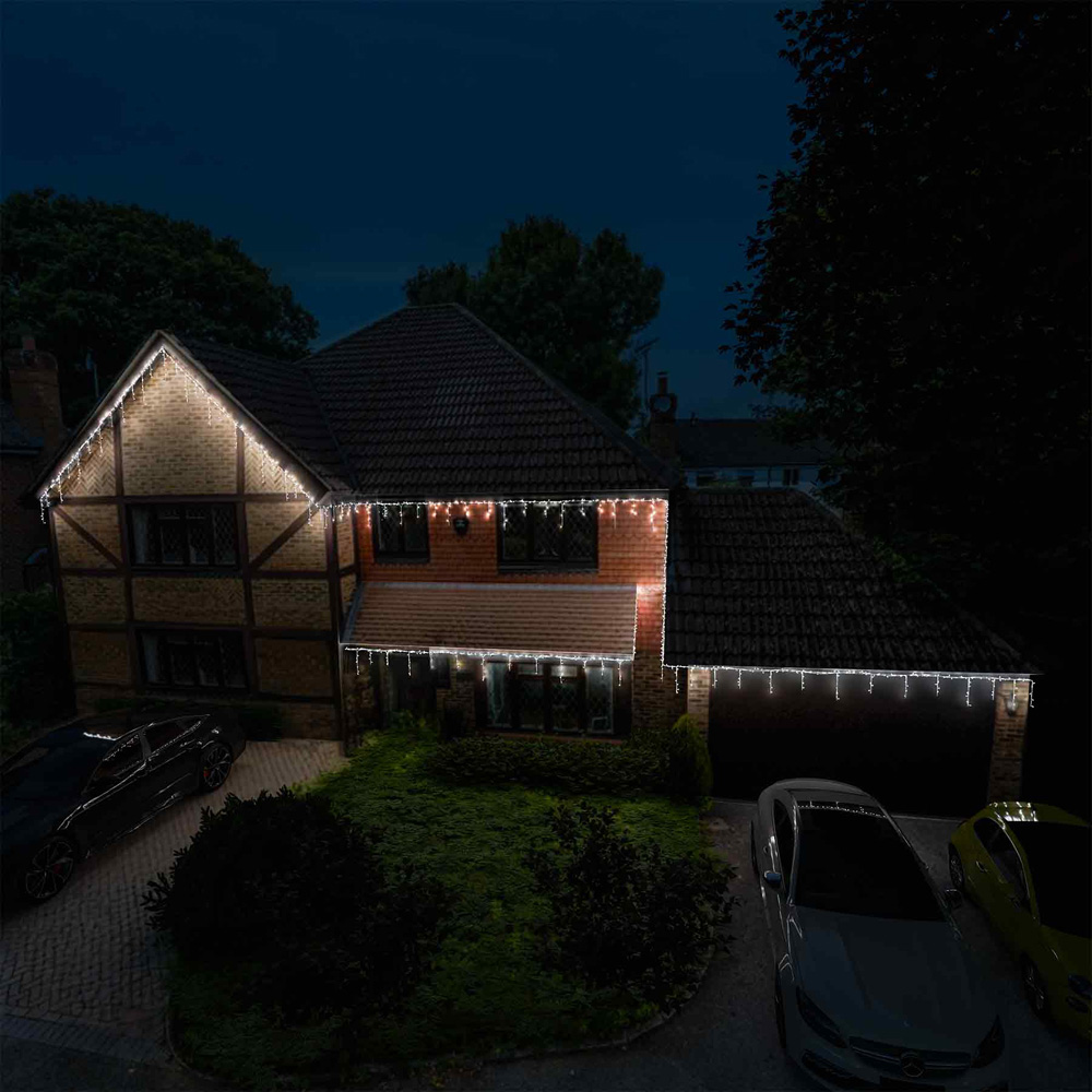 The Christmas Centre 126 Twinkling LED White Cable Icicle Light 3.9m Image 5
