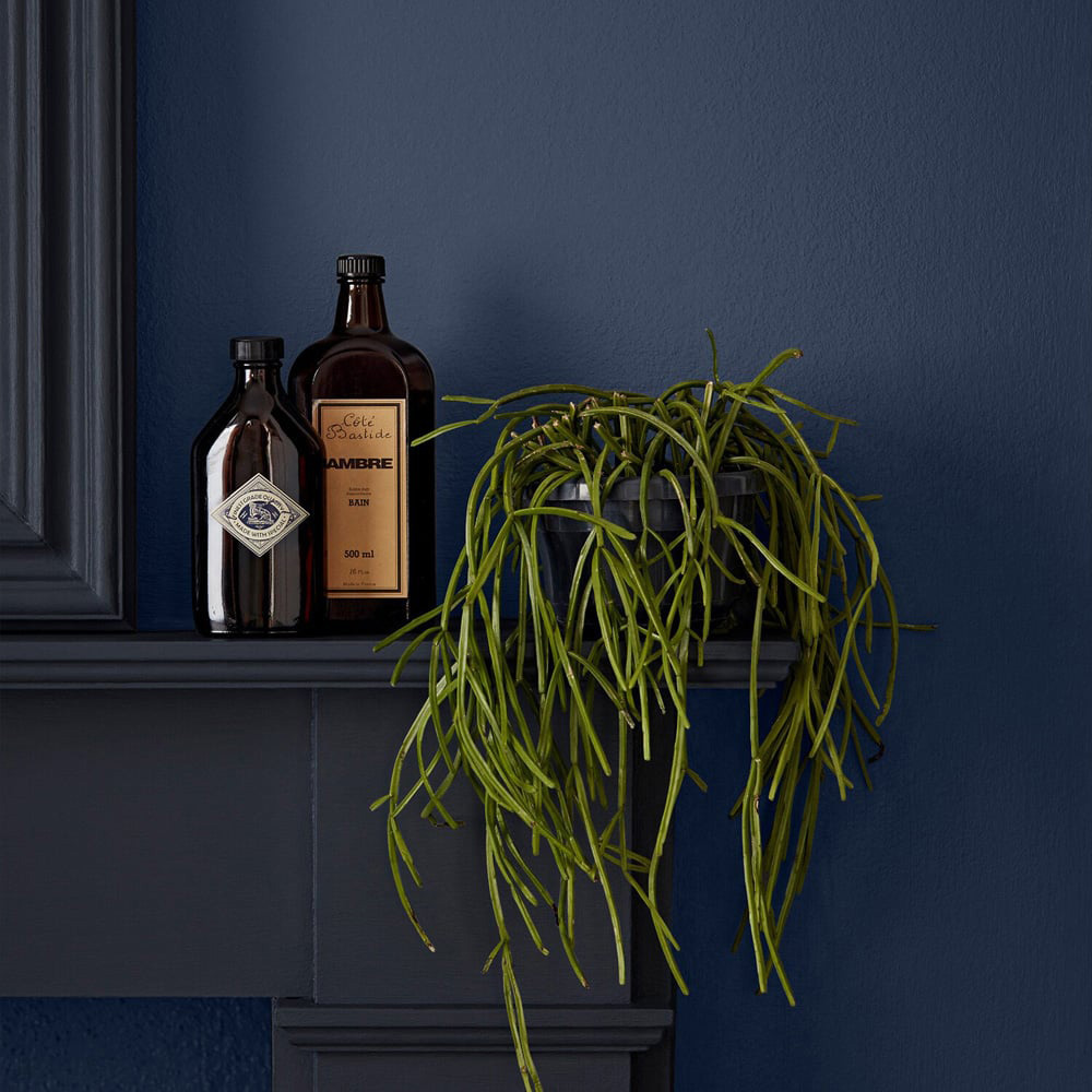 Crown Easyclean Bathroom Paint - Mid Navy Image 4