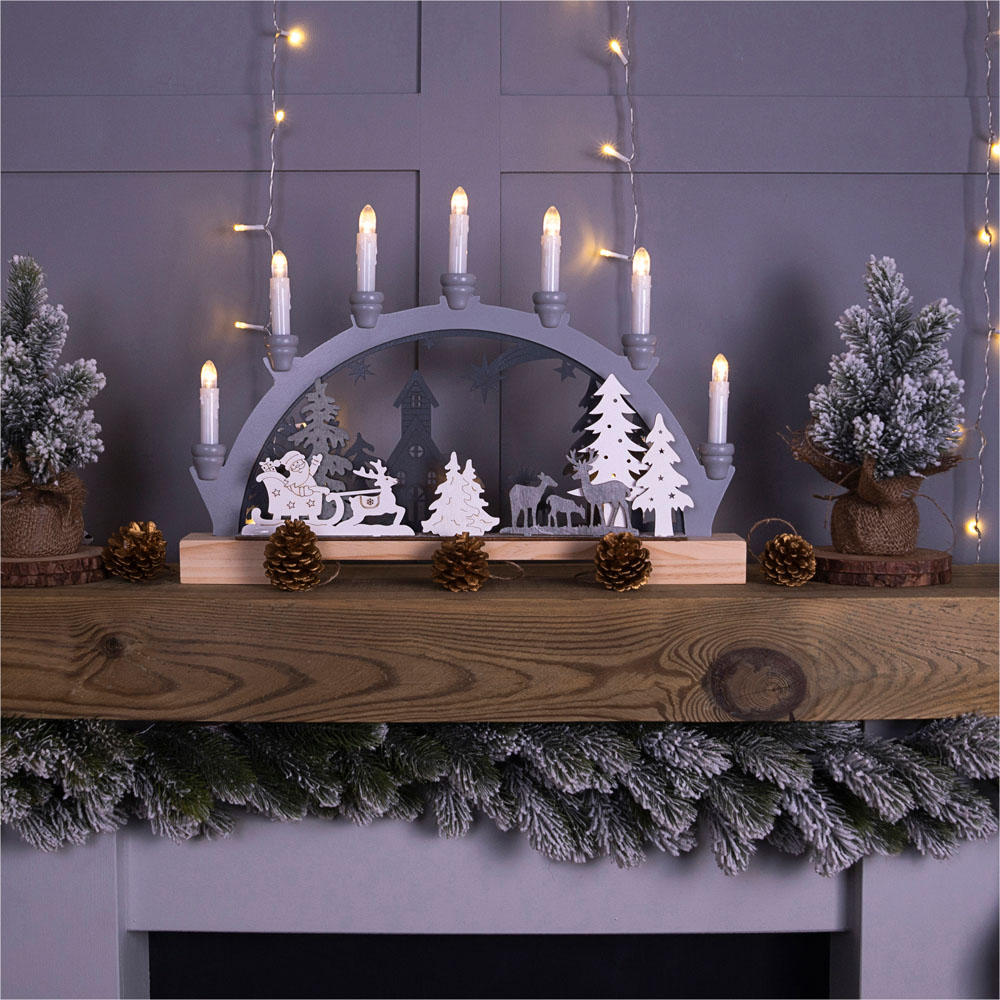 Xmas Haus Flickering LED Festive Candle Image 4