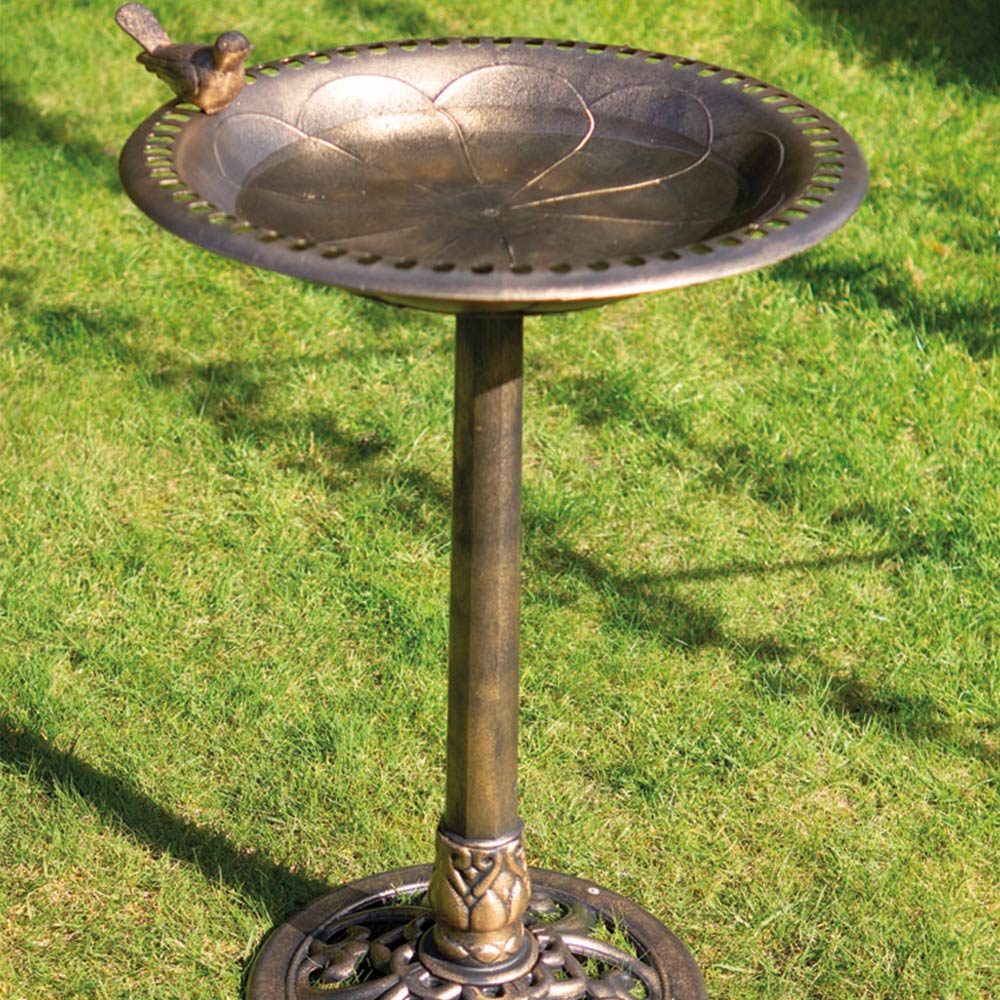 St Helens Pedestal Bronze Bird Bath Image 2