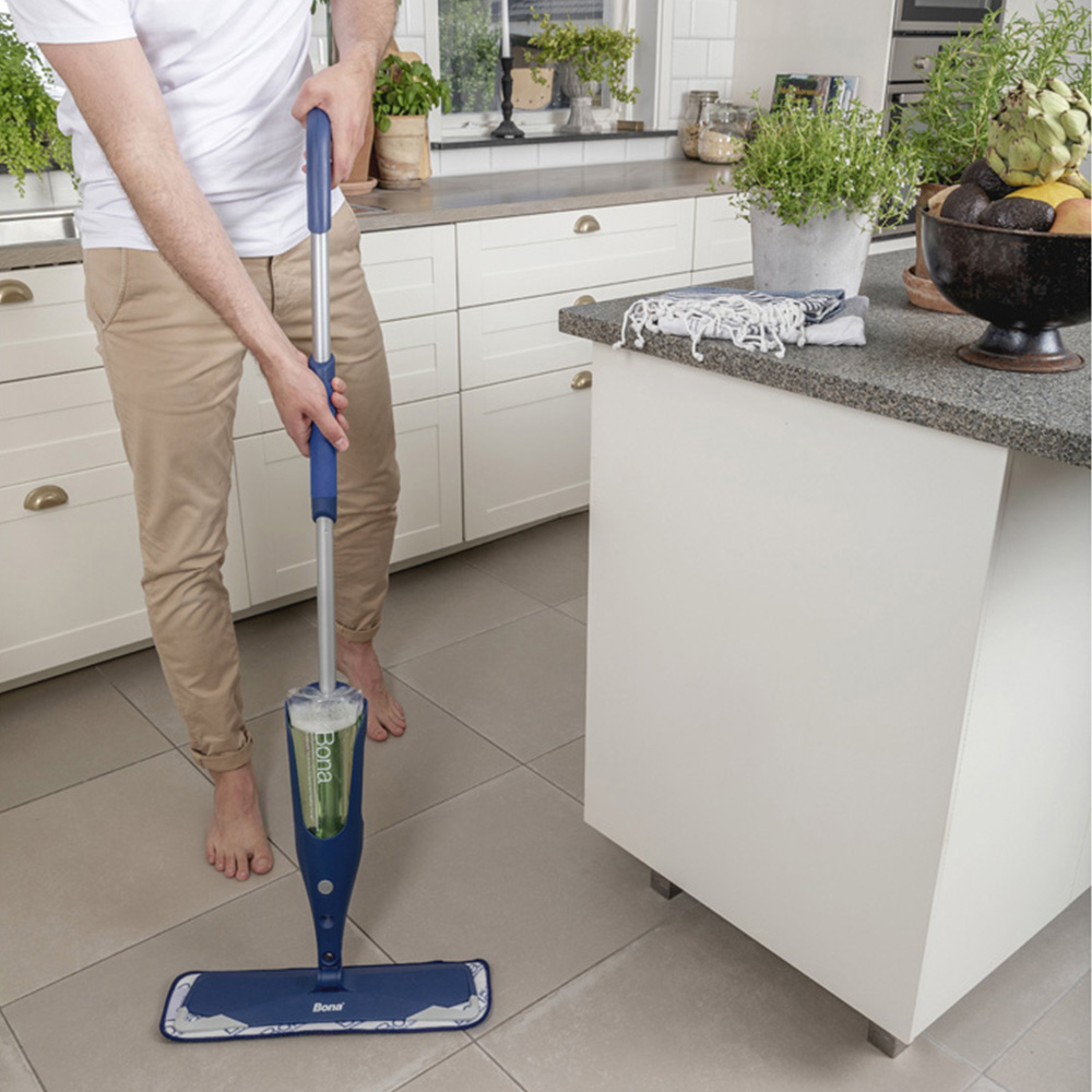 Bona Premium Hard Surface Spray Mop Image 5