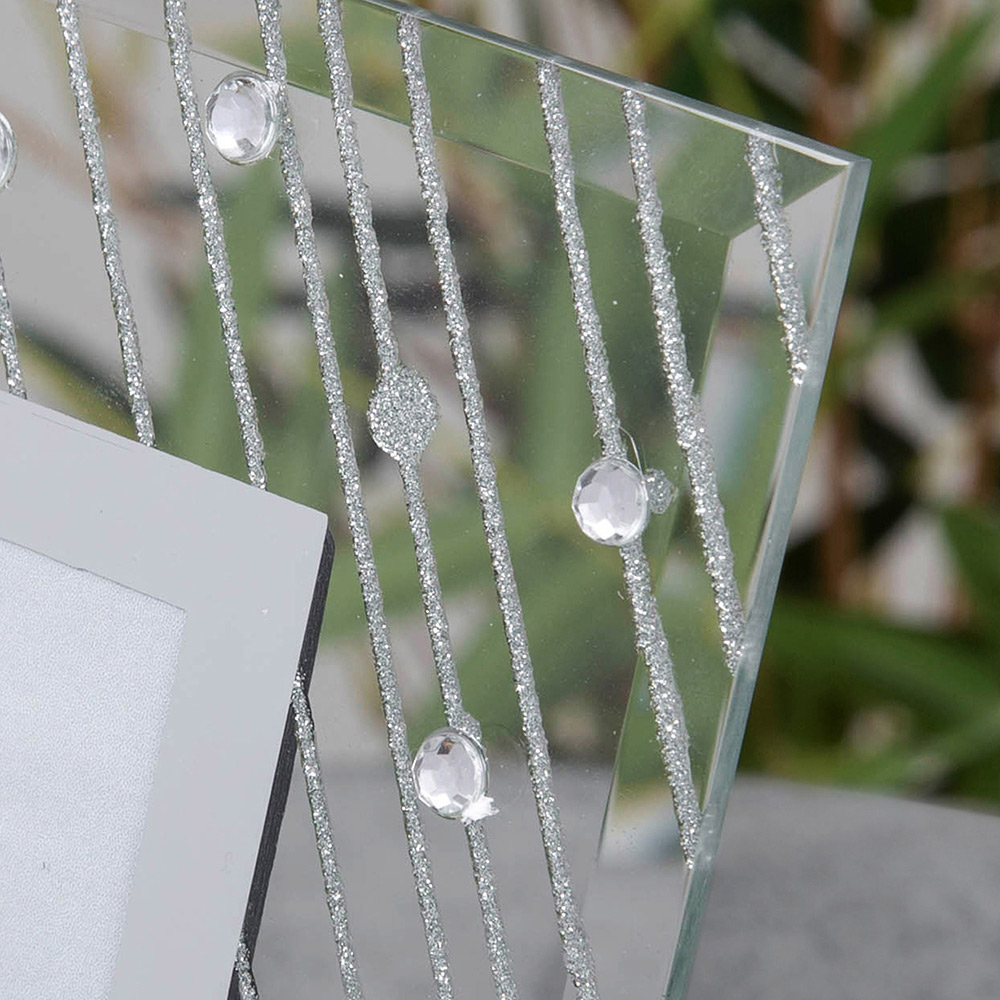 Hestia Glass Raindrop Design Photo Frame 4 x 4inch Image 4