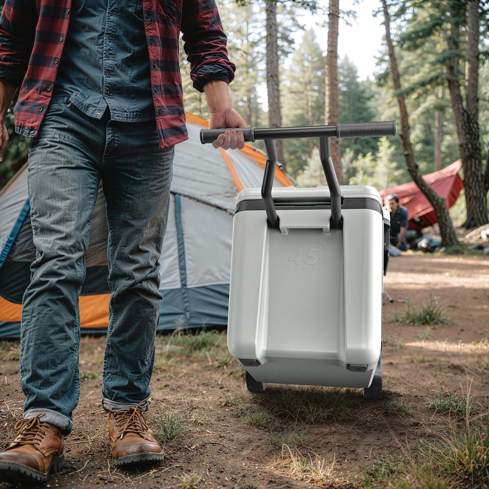 Ninja FrostVault Cloud White Wheeled Cooler with Dry Zone 45QT 42L Image 2