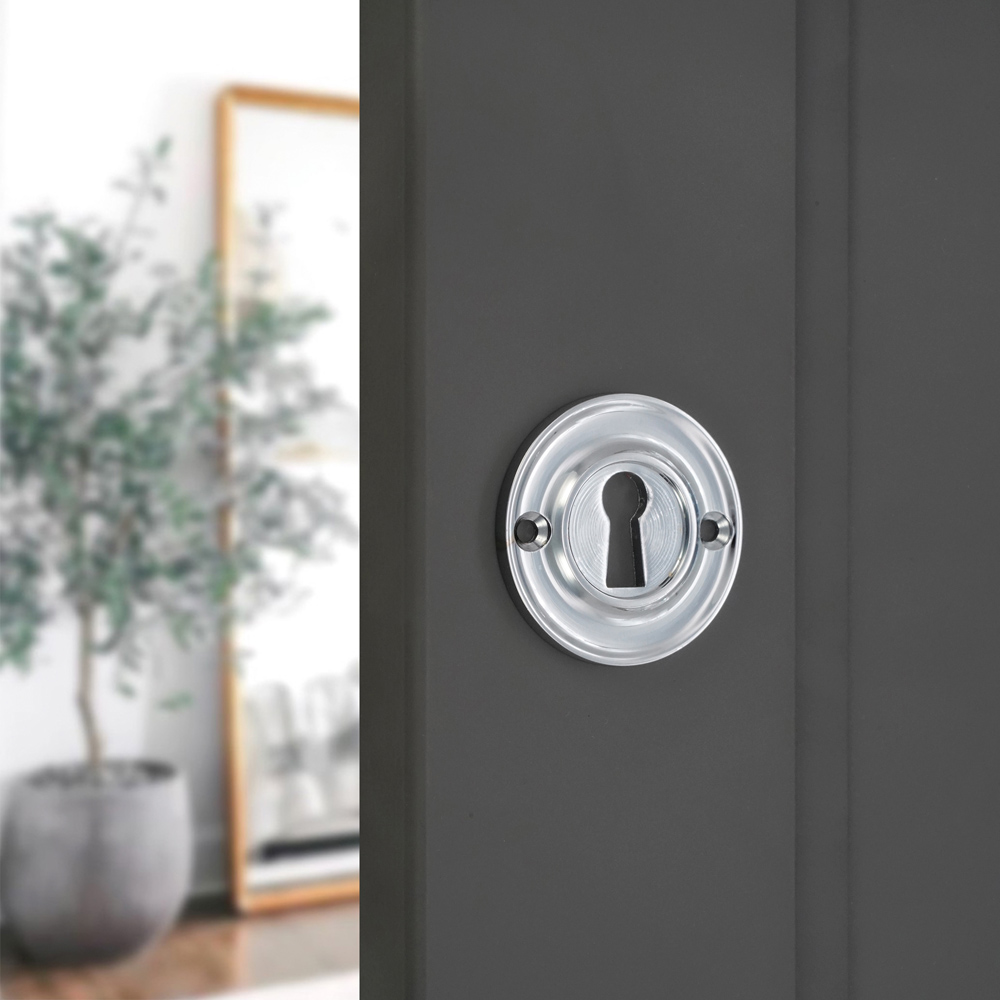 Spira Brass Slimline Standard Polished Chrome Escutcheon Image 2