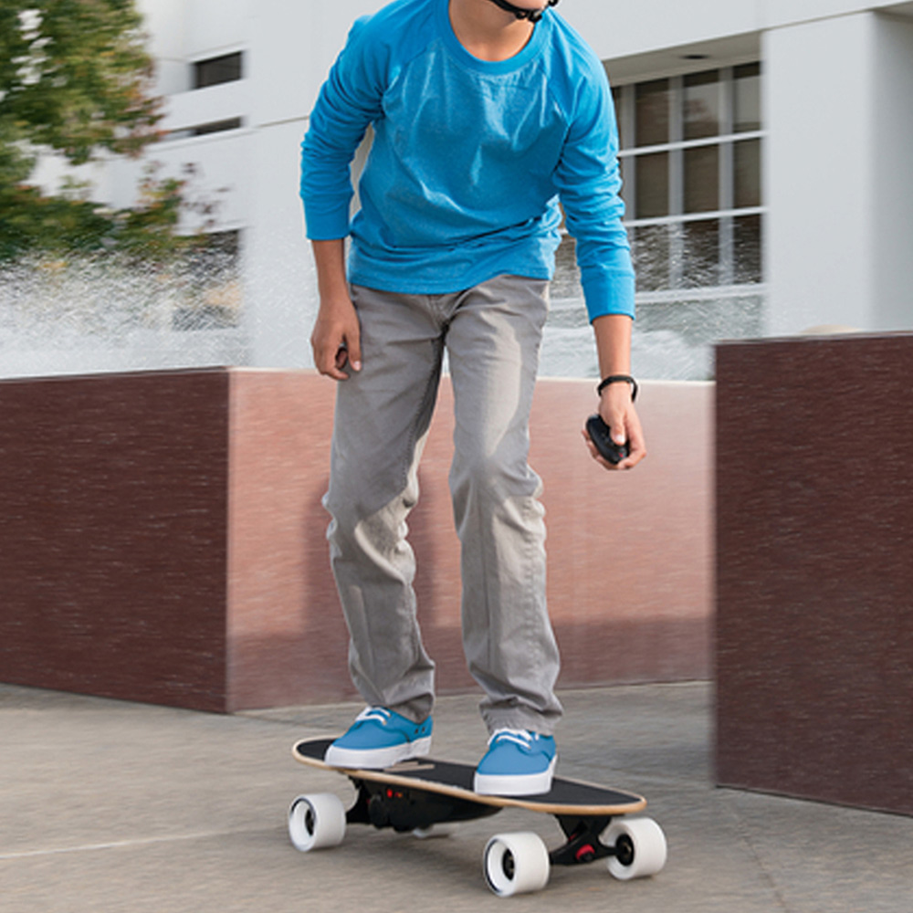 Razor X-Cruiser 22 Volt Electric Skateboard Image 8