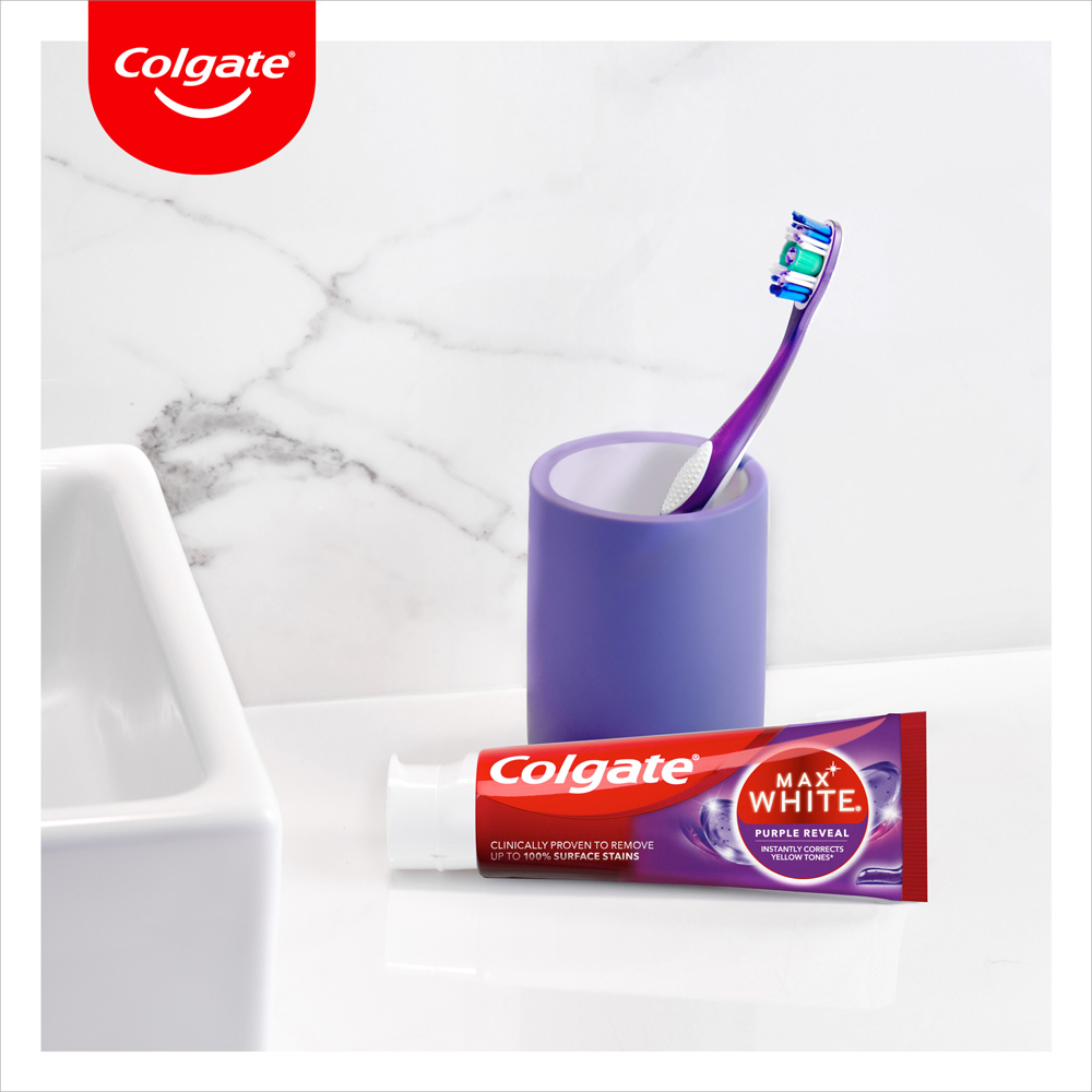 Colgate Max White Purple Reveal Instant Teeth Whitening Toothpaste 75ml Image 9
