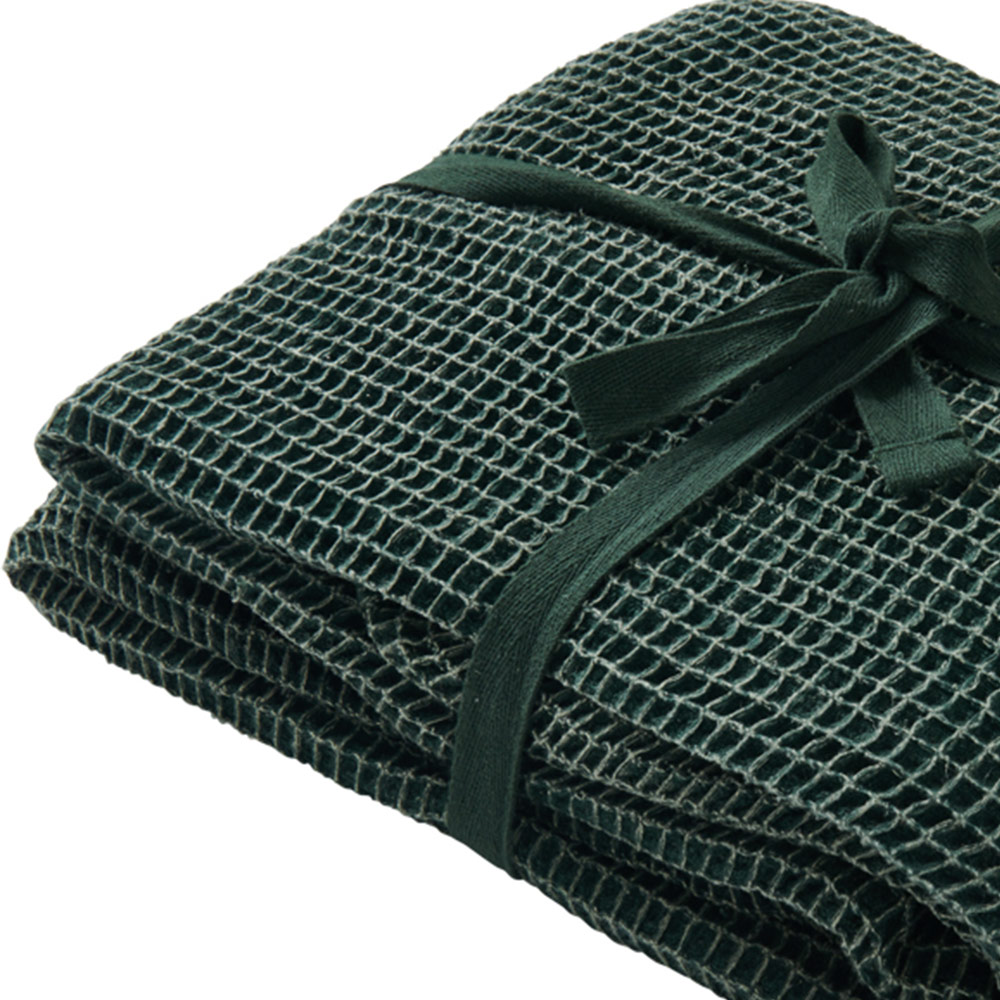 Wilko Green Waffle Throw 130 x 170cm Image 5