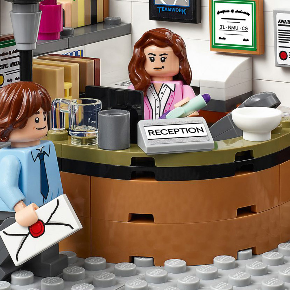 LEGO 21336 Ideas The Office Image 6