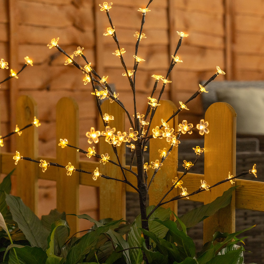 ValueLight Set of 2 Cherry Blossom Outdoor Solar Spike Light Image 3