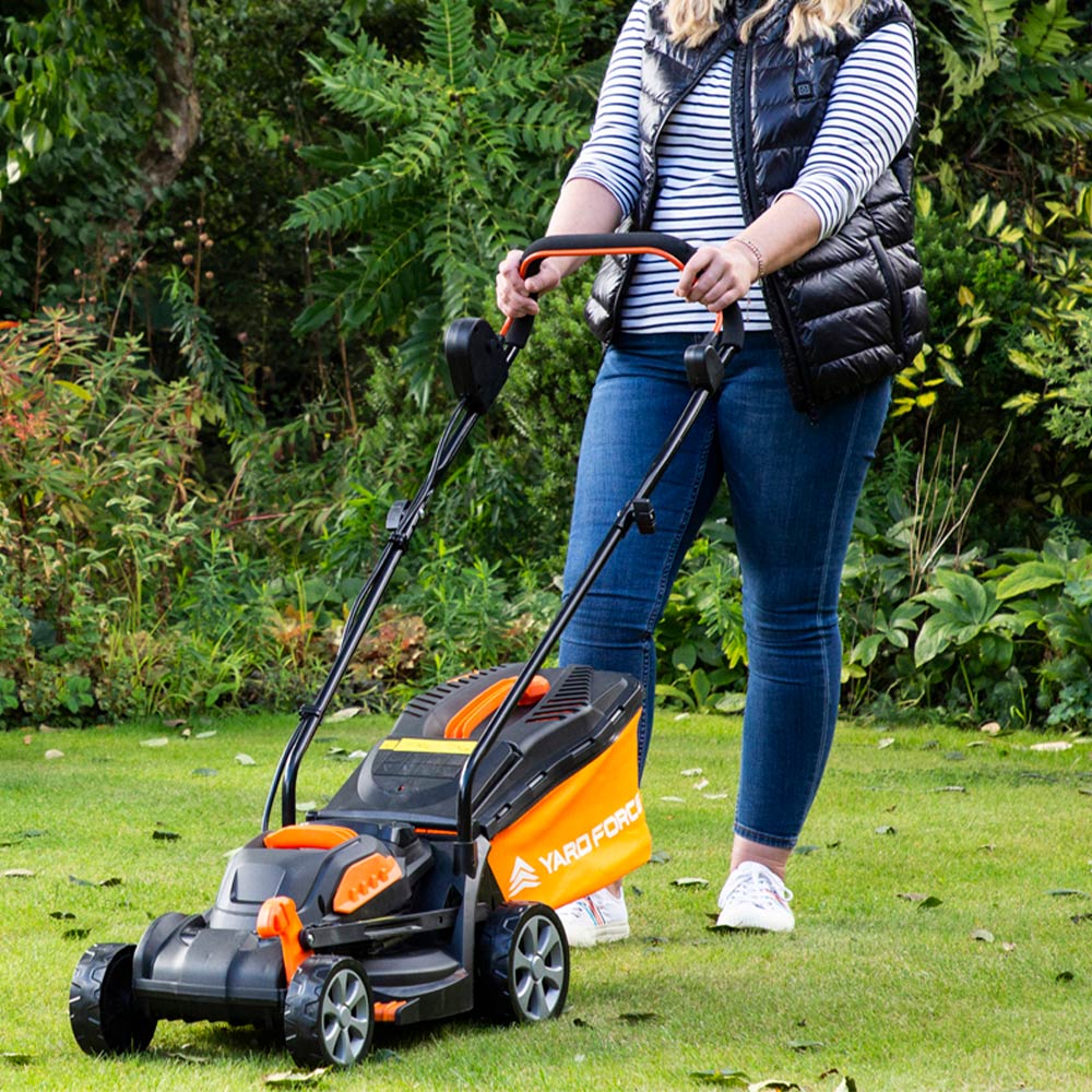 Yard Force LM C33 20V 33cm Cordless Lawnmower Image 6