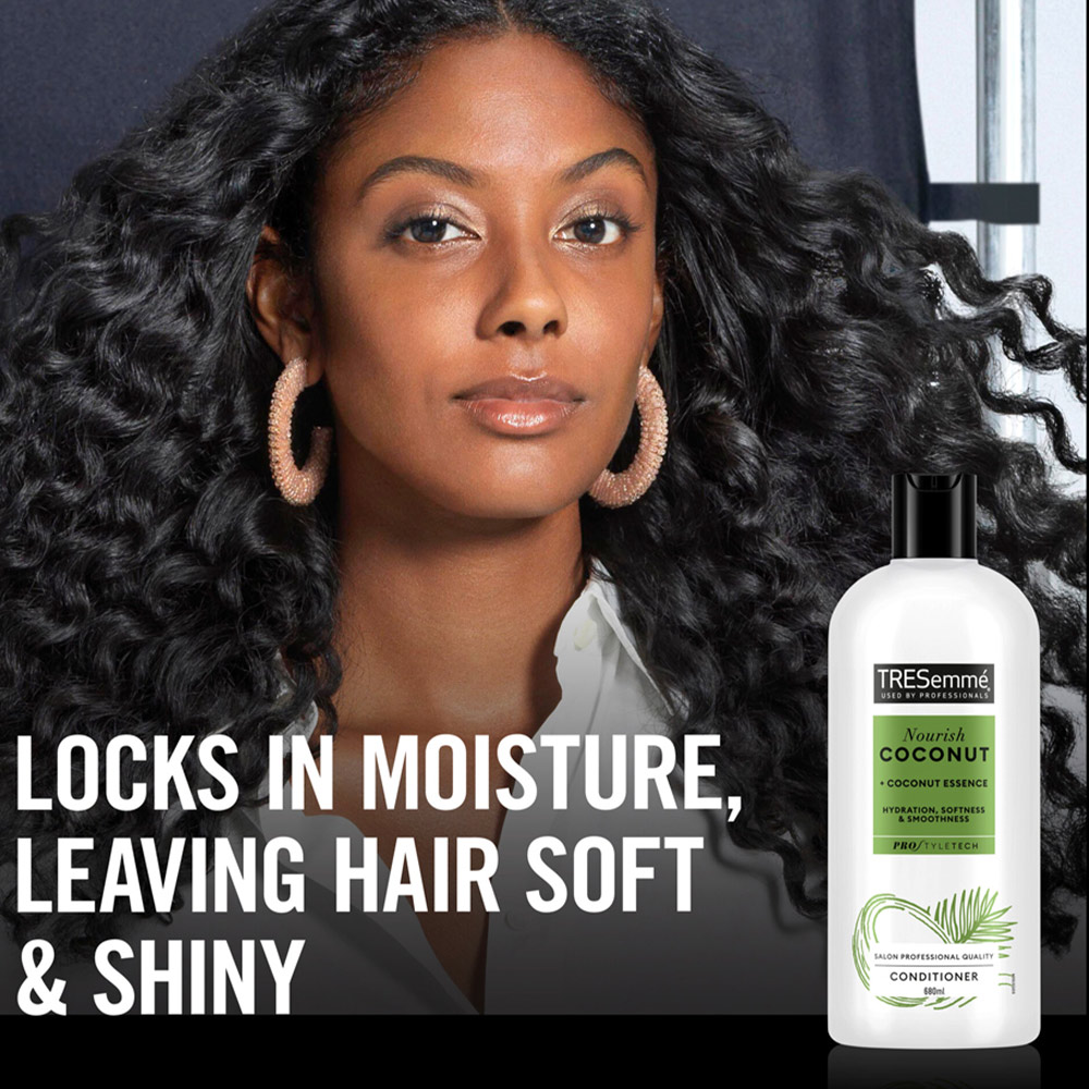 TRESemme Nourish Coconut Conditioner 680ml Wilko