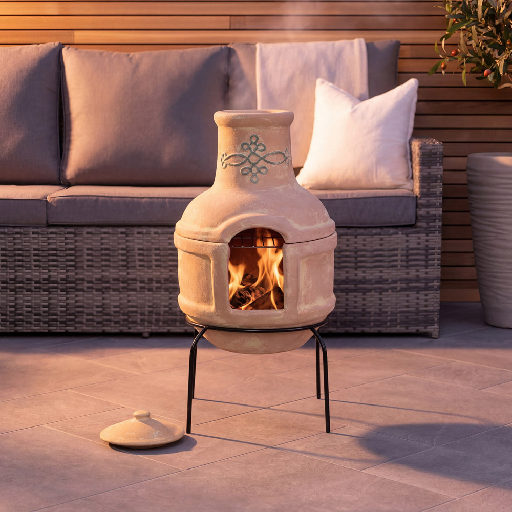 Charles Bentley Snug Rosario Chiminea with Grill Image 2