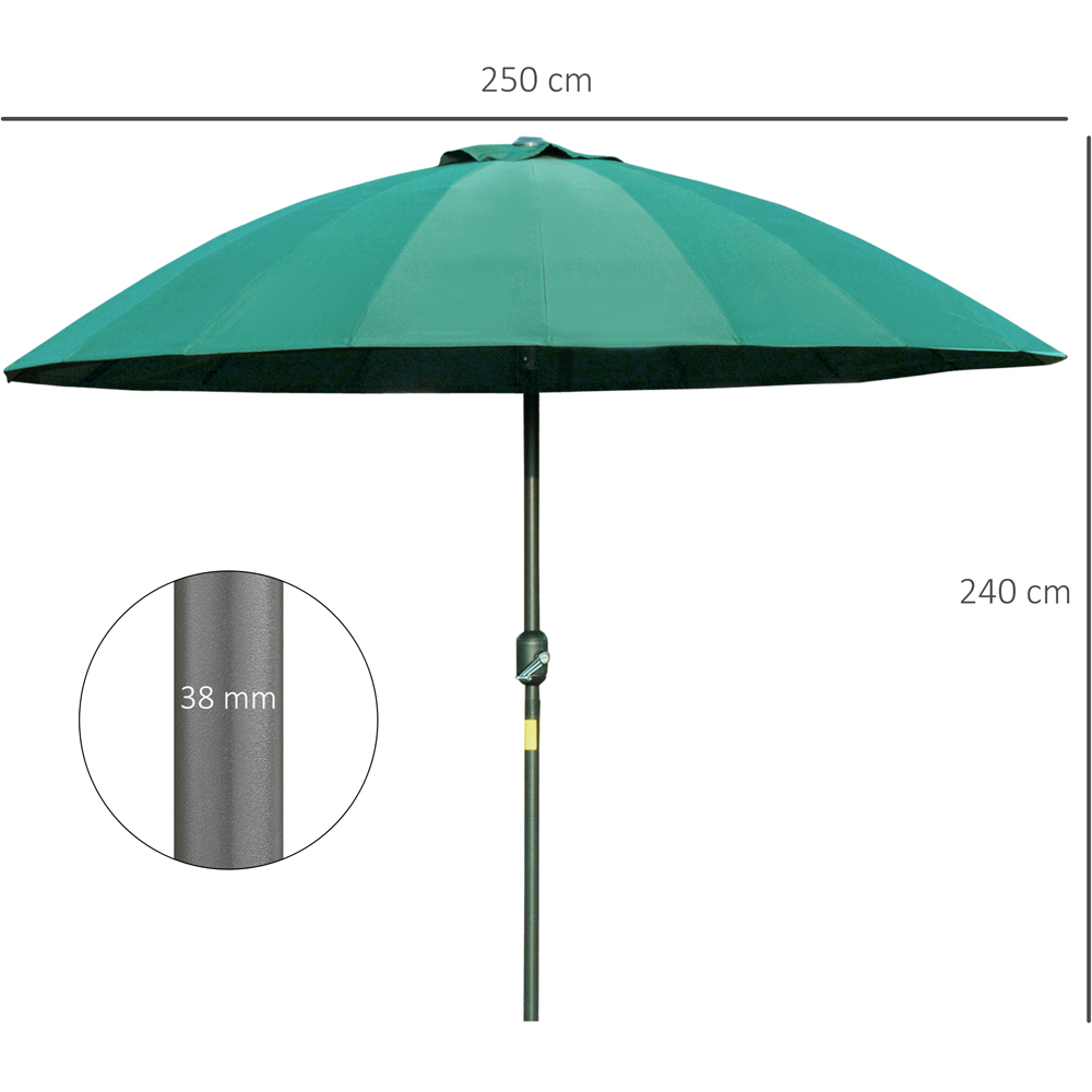 Outsunny Green Crank and Tilt Parasol 2.6m Image 7