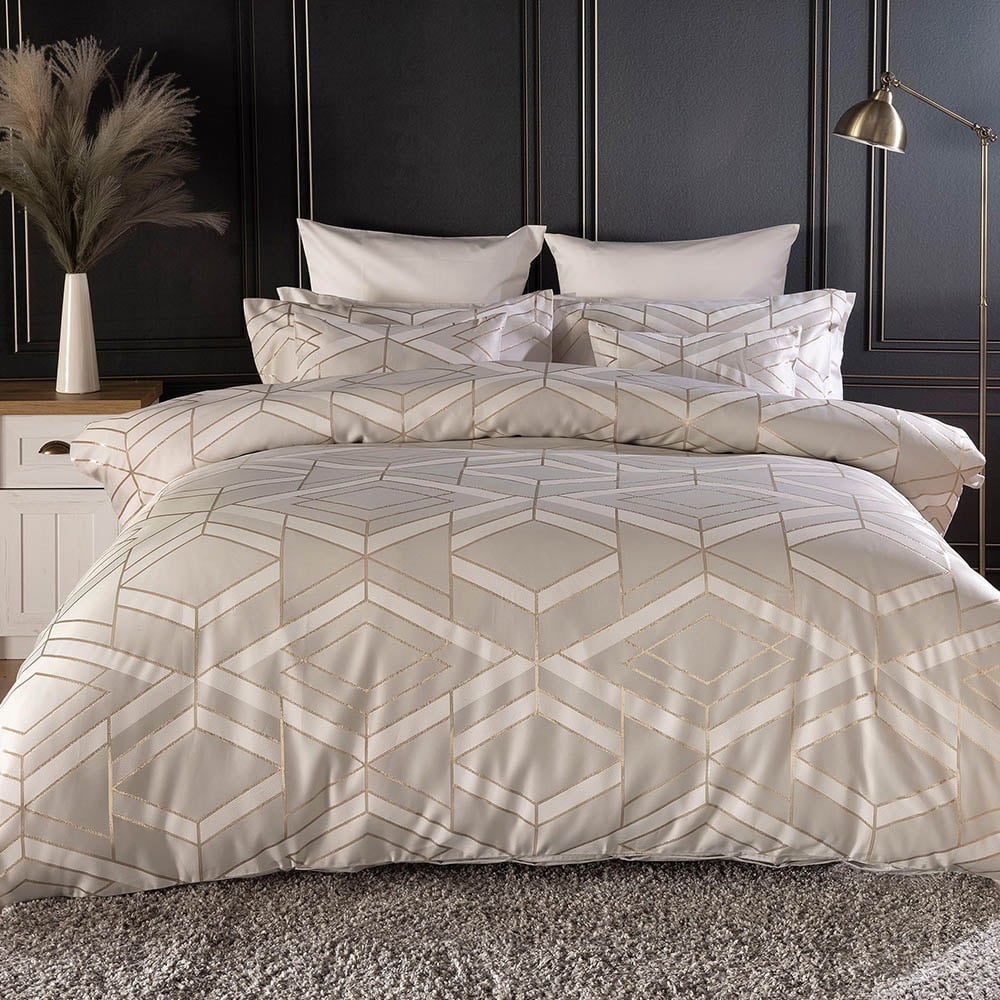 Serene Seve Super King Jacquard Duvet Cover Set Image 1