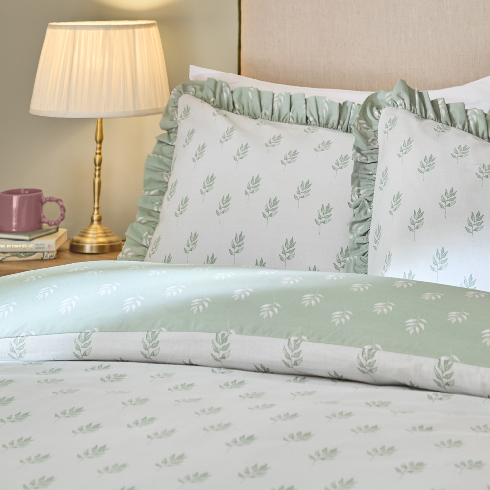 Wylder Ava Super King Size White Sage Nature Reversible Duvet Cover Set Image 2