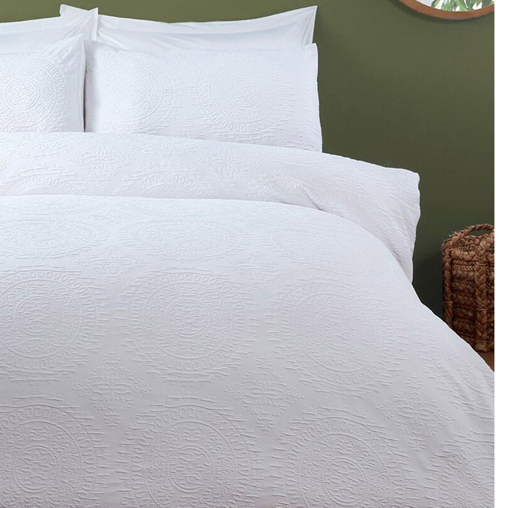 Kingsbridge Duvet Cover and Pillowcase Set - White / King Image 5