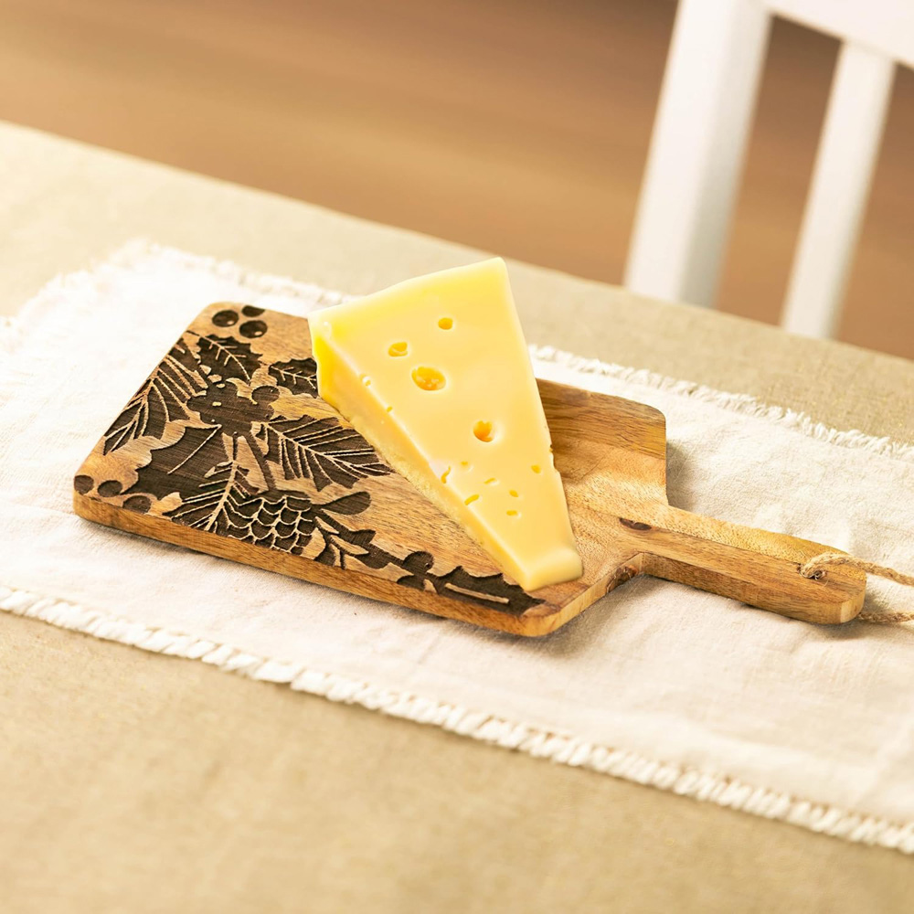 Marco Paul Christmas Berries Cheese Board Image 3