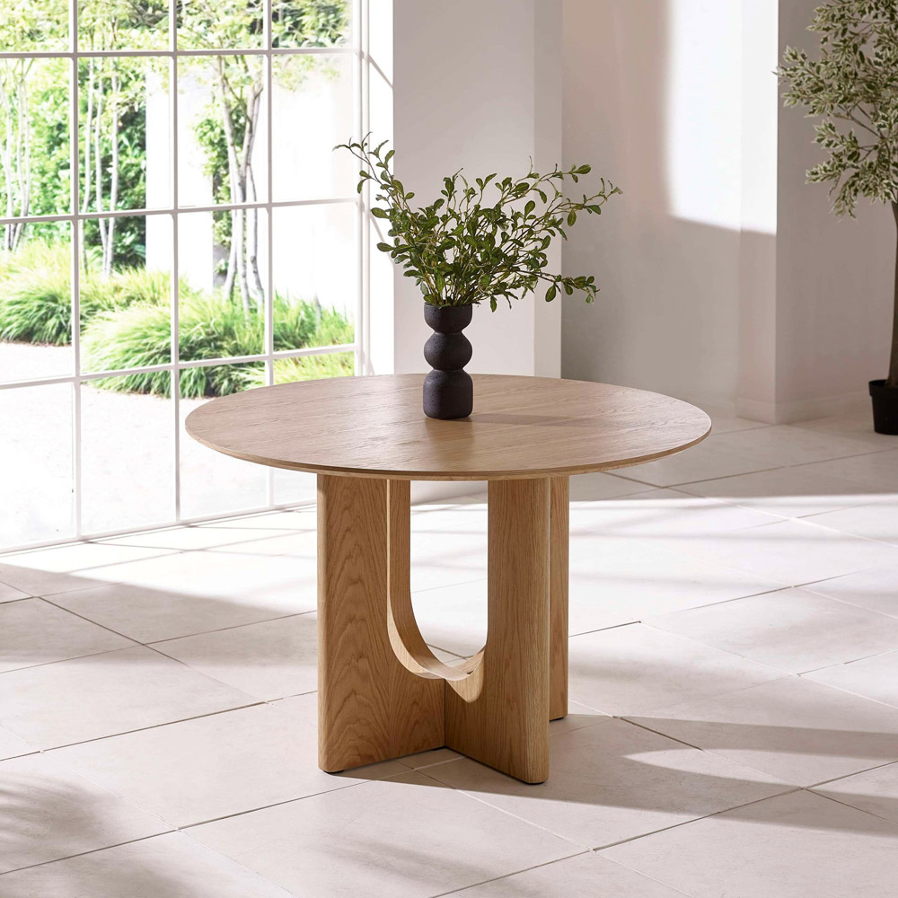 Julian Bowen Cellini 4 Seater Natural Oak Effect Round Dining Table Image 8