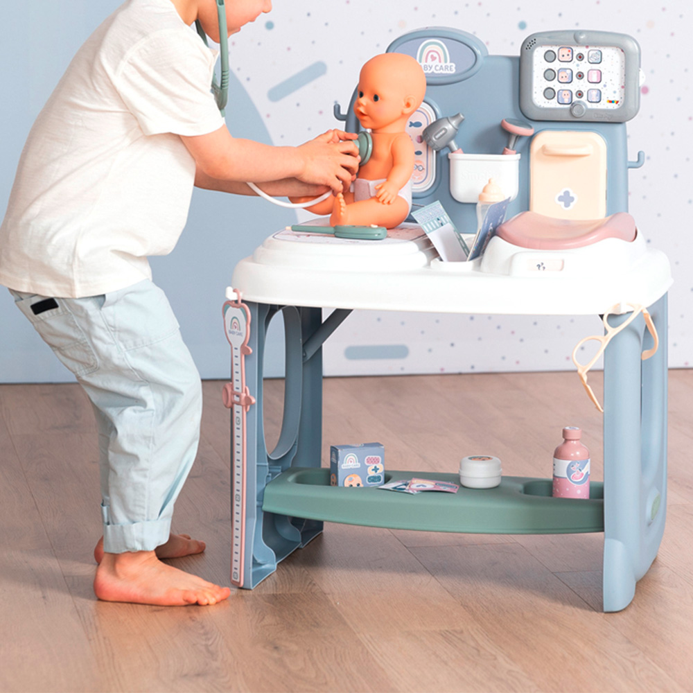 Smoby Electronic Baby Care Centre Playset Image 2