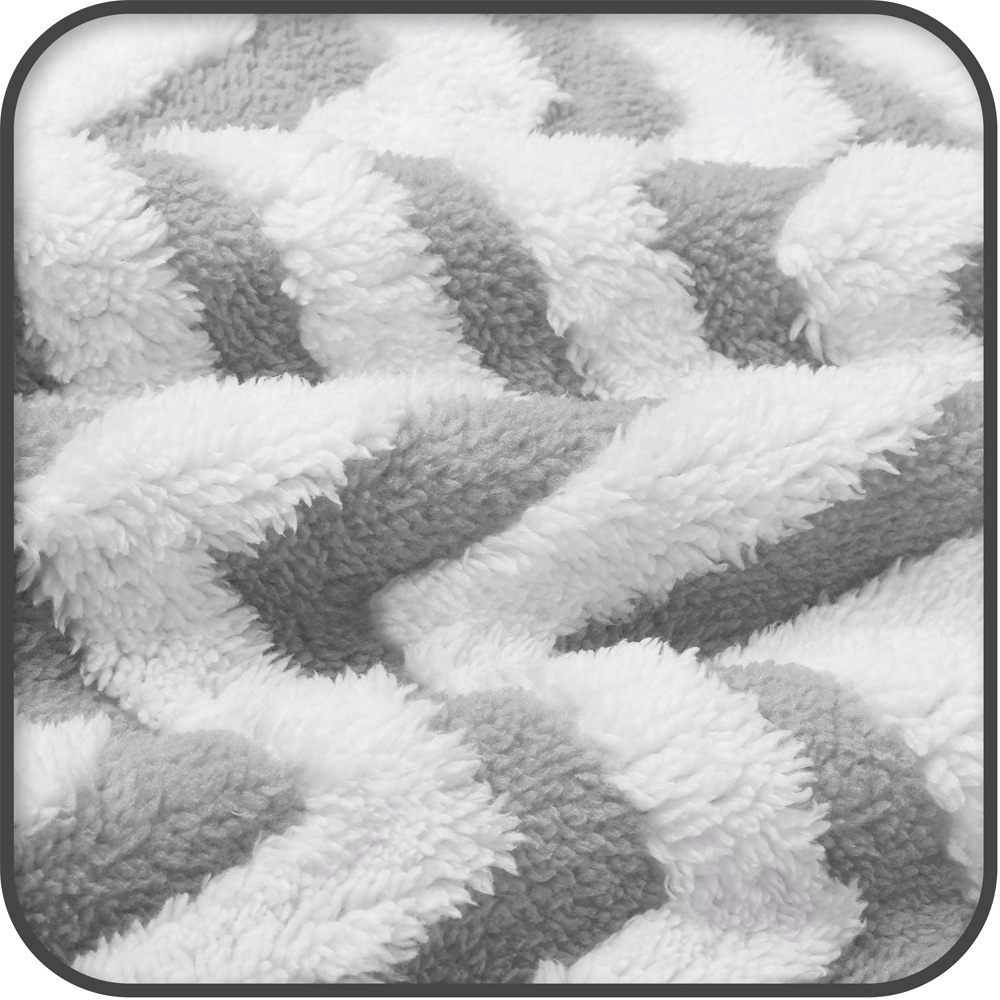 Velosso Grey Chevron Sherpa Throw 100 x 150cm Image 3