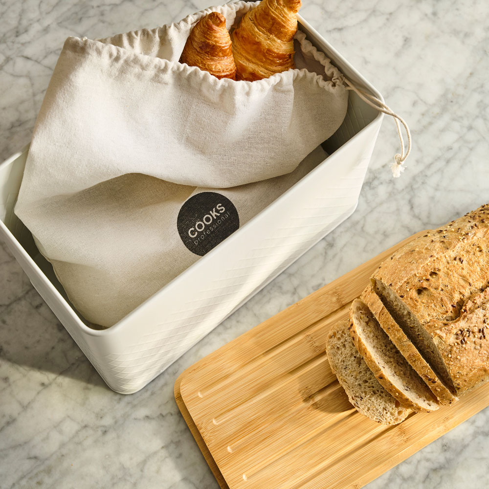Cooks Professional White Diamond Pattern Bread Bin with Linen Bag and Bamboo Lid Image 2