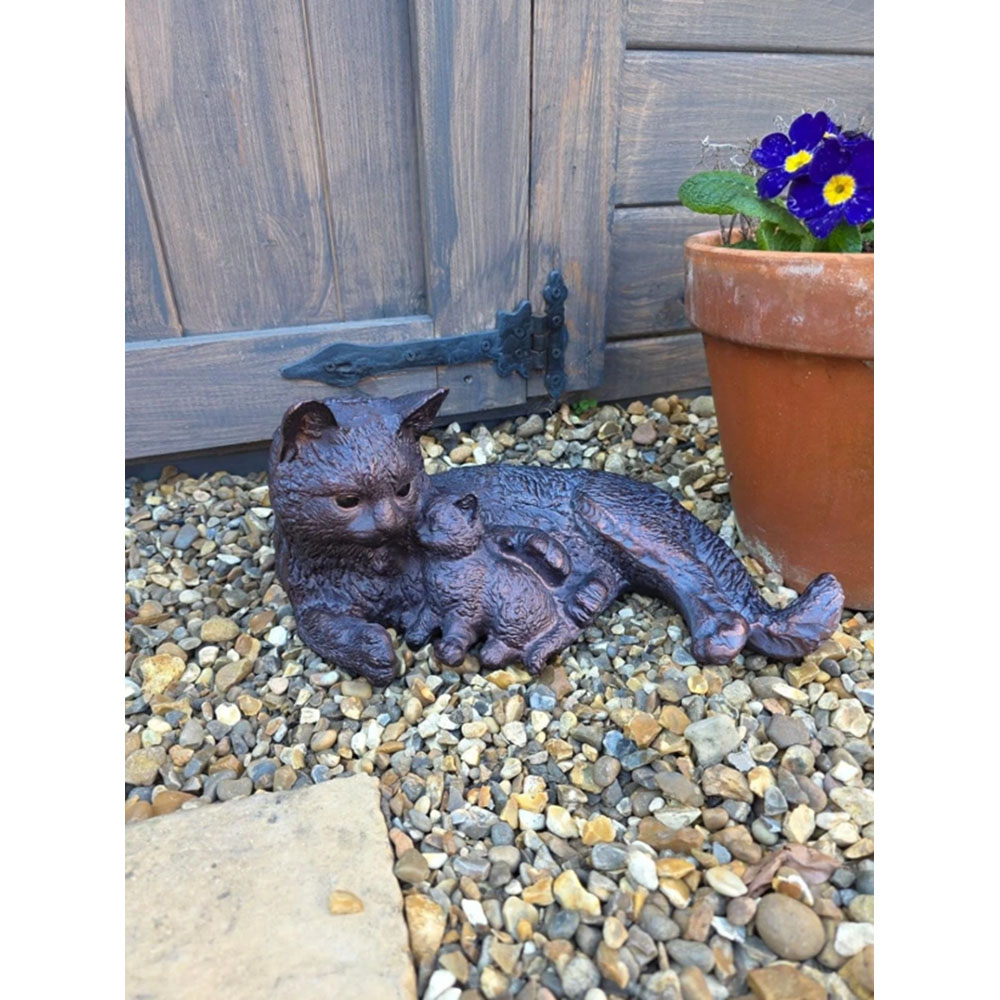 Inspirational Gifting Cat and Kitten Cast Aluminium Garden Ornament Image 6