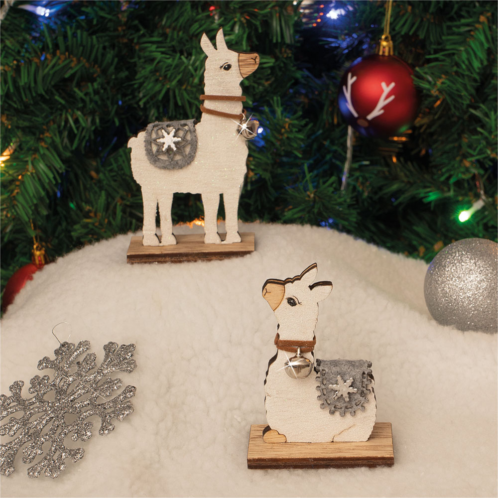 St Helens White Sitting Wooden Alpaca Ornament Image 6