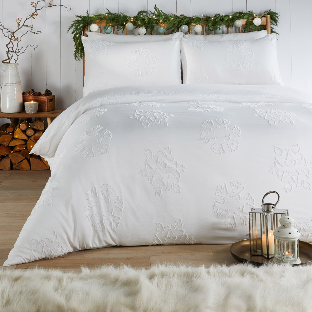 Duvet Day Single Snow Crystal Tufted Soft Touch Duvet Set Image 1