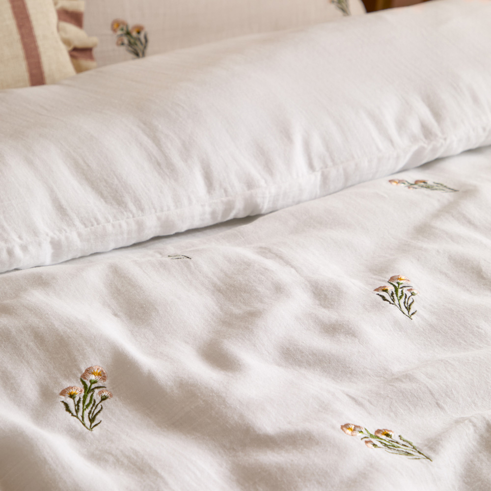 Wylder Josephine Single White and Pink Nature Embroidered Muslin Duvet Cover Set Image 4