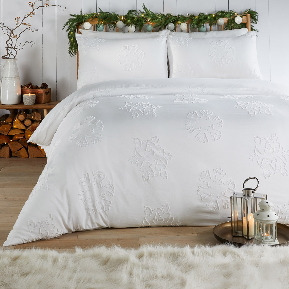 Duvet Day Double Snow Crystal Tufted Soft Touch Duvet Set Image 1