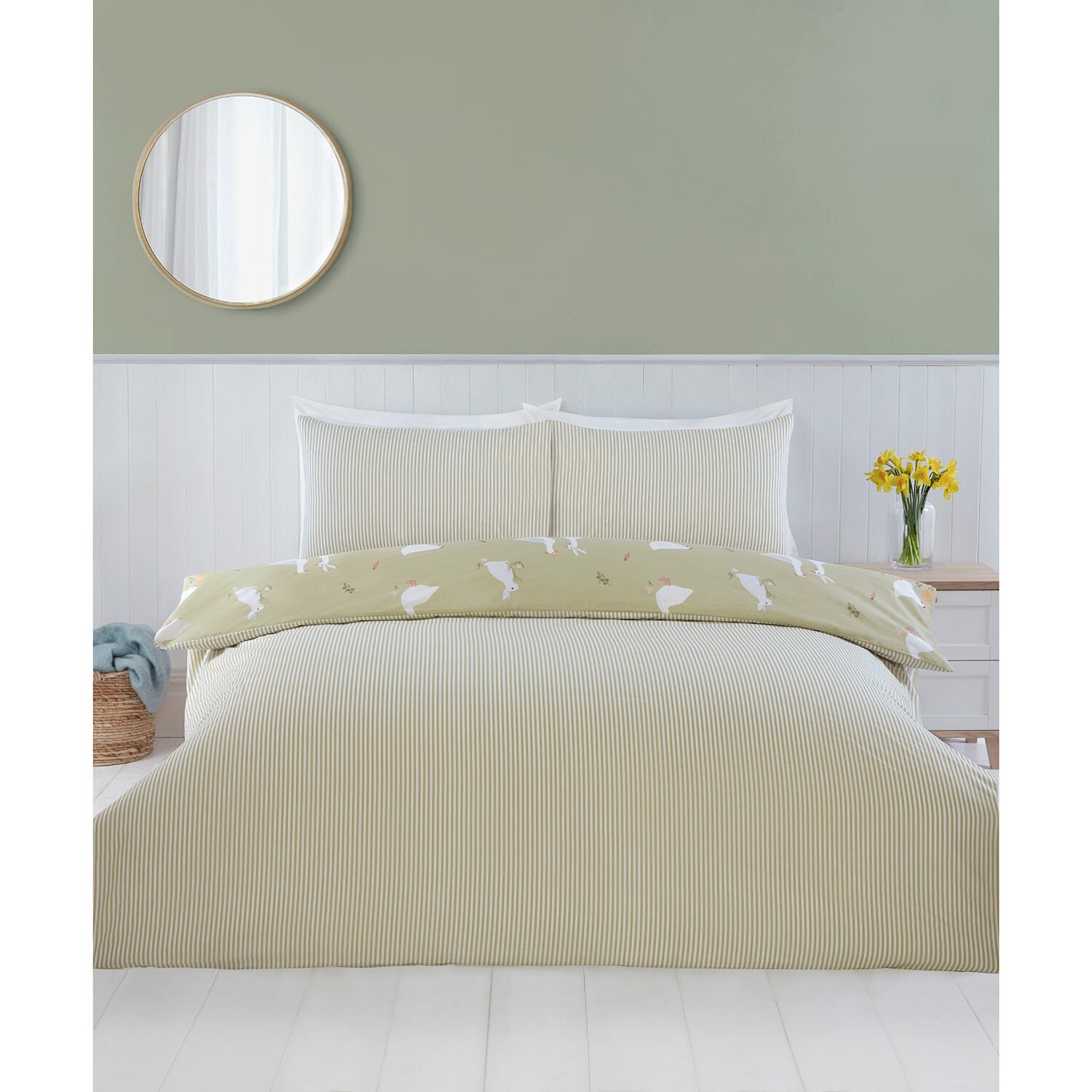 Spring Animals Duvet Set - Green / Single Image 2