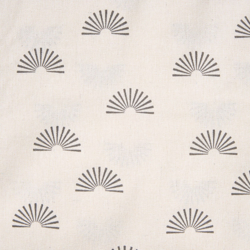 Horizon Table Runner White Image 3