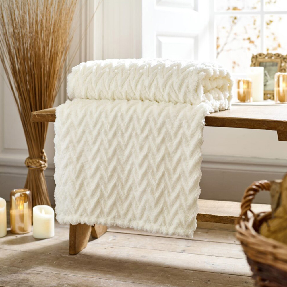 Deyongs Tadcaster Cream Throw 140 x 180cm Image 2