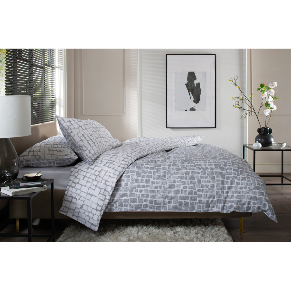 The Lyndon Company Tulle King Size Grey Reversible Duvet Set Image 2