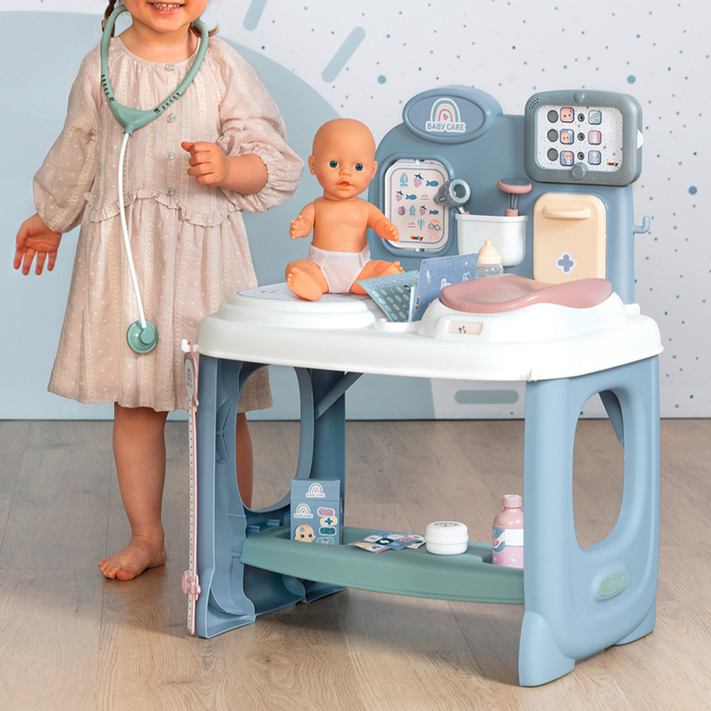 Smoby Electronic Baby Care Centre Playset Image 4