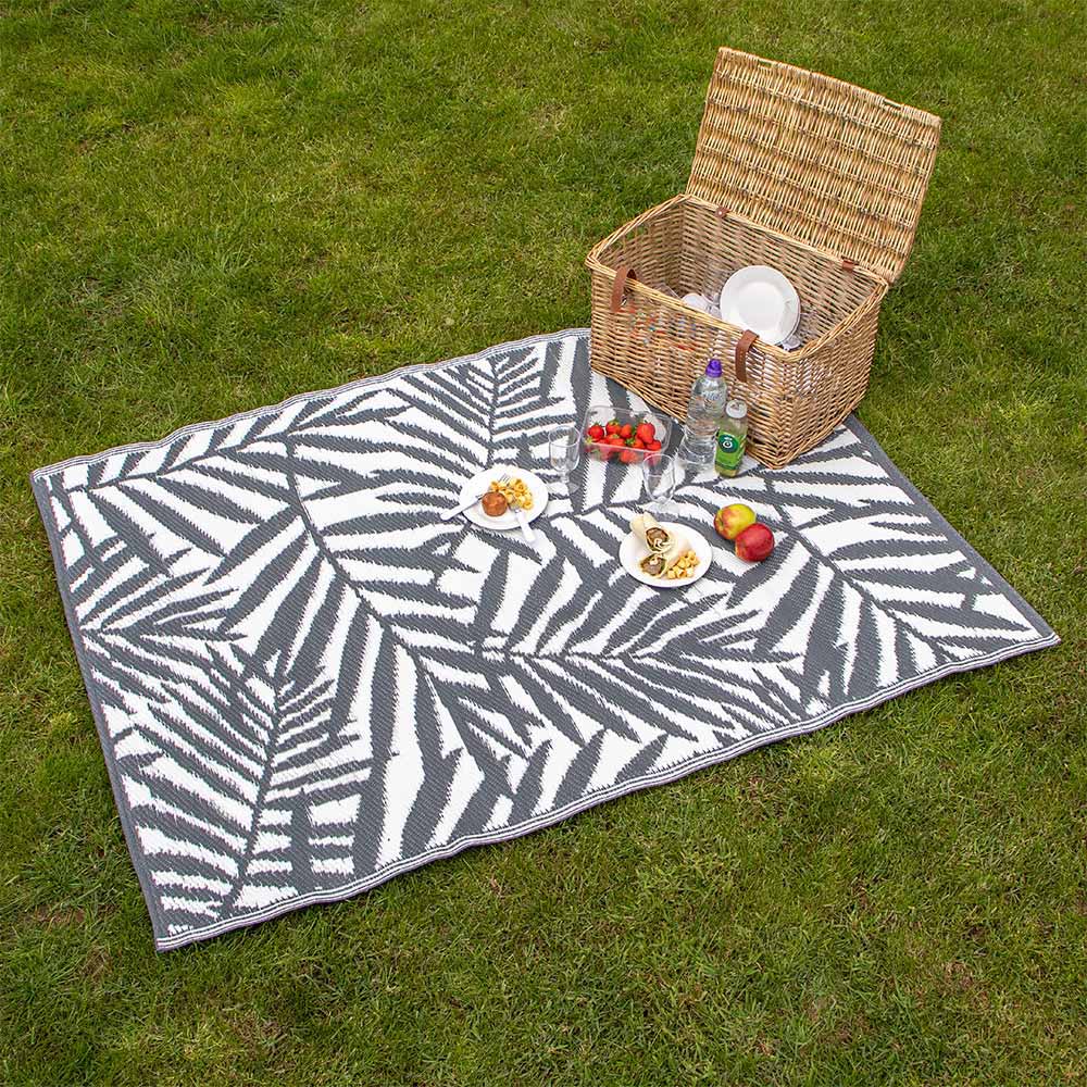 JVL Leaves Outdoor Rug 133 x 190cm Image 8