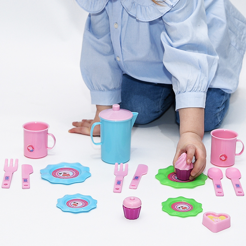 Peppa Pig Tea Set 17 Piece Set Wilko