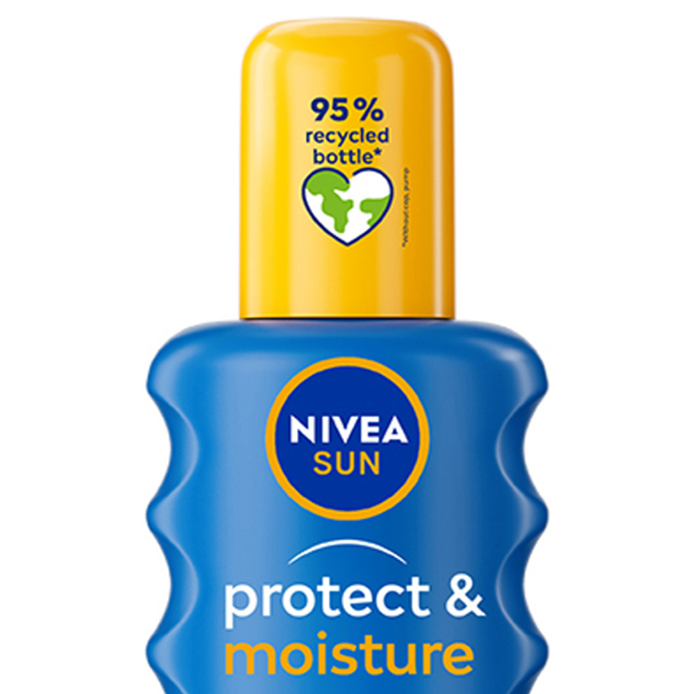 Nivea Sun Protect and Moisture Sun Cream Spray SPF50+ 200ml Image 2