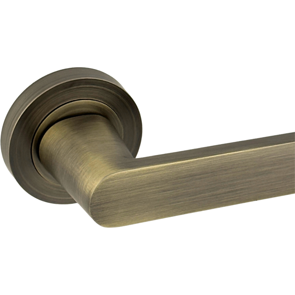 AXS Hardware Harlem Antique Brass Latch Door Handles on Rose 2 Pack Image 5