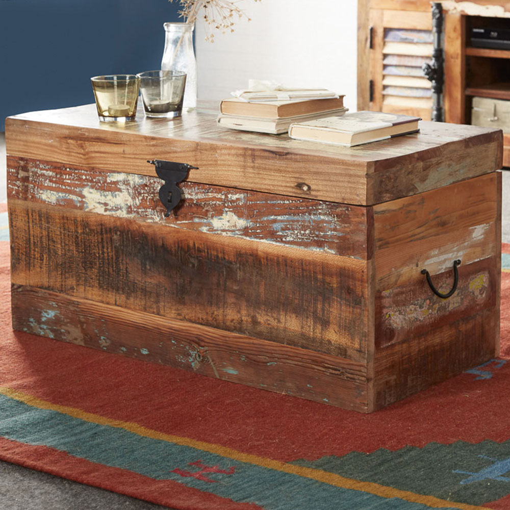 Brooklyn Camea Wooden Trunk Box with Lid Image 1