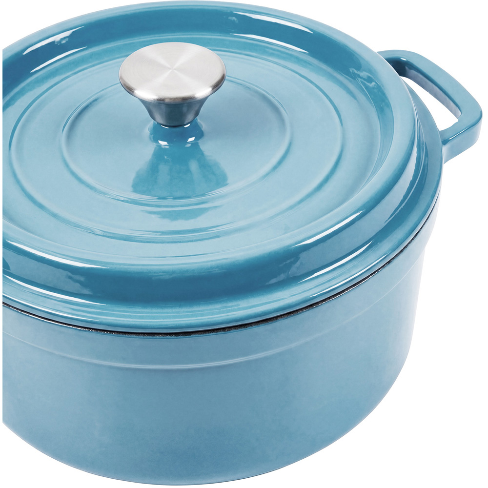 Living and Home 2L Light Blue Enamelled Cast Iron Dutch Oven Image 4