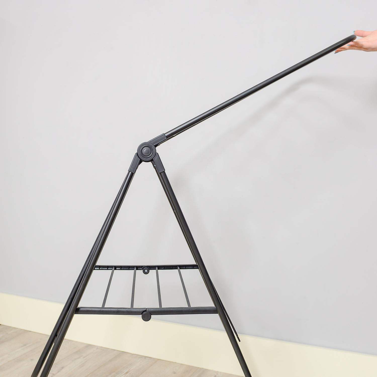 Indoor Large Black X Wing Airer 96 x 137cm Image 6