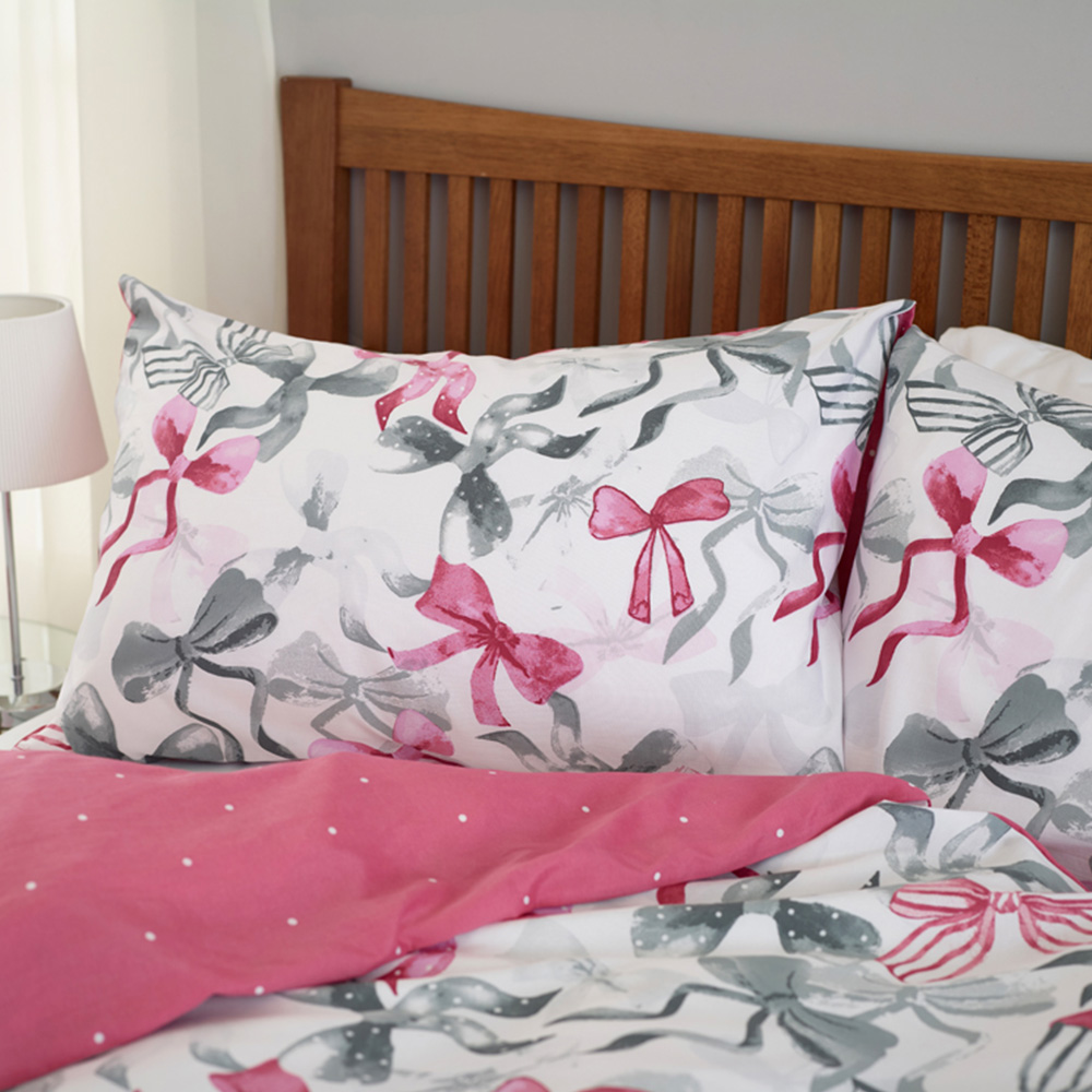 Deyongs Bows Single Pink Reversible Duvet Set Image 2