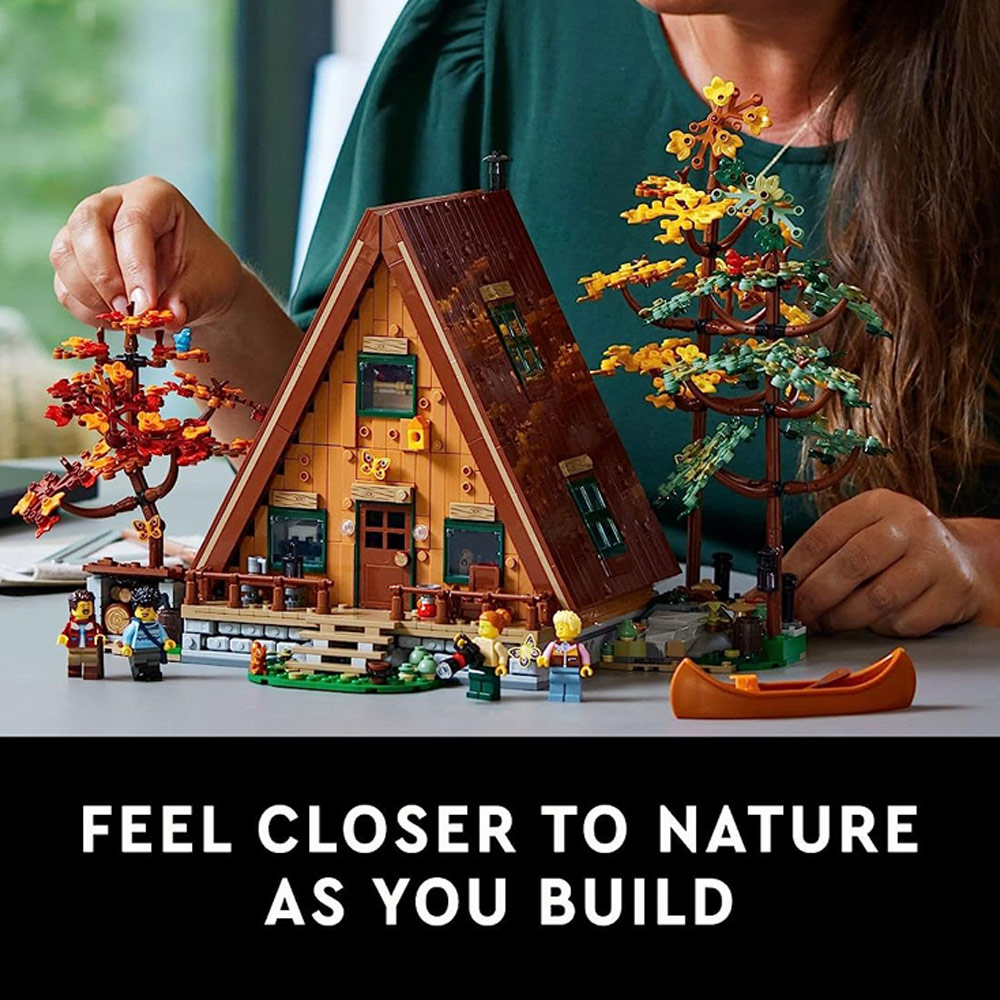 LEGO Ideas A-Frame Cabin 21338 Image 8