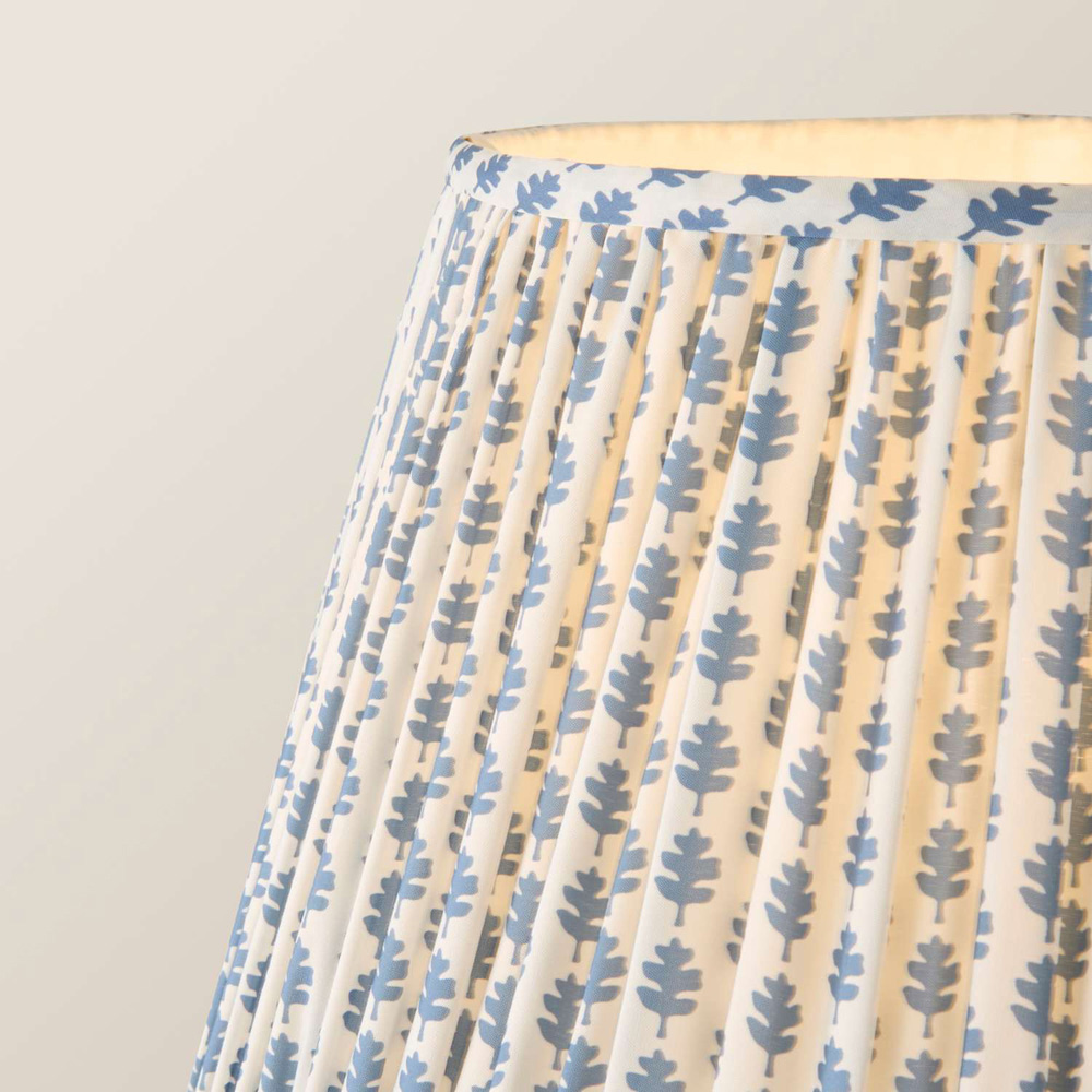 ValueLights Morrigan Blue Floral Pleated Shade Cream Scallop LED Tripod Floor Lamp with Bulb Image 3