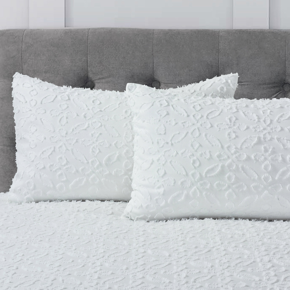 Intimates Astra Super King Size White Tufted Duvet Set Image 2