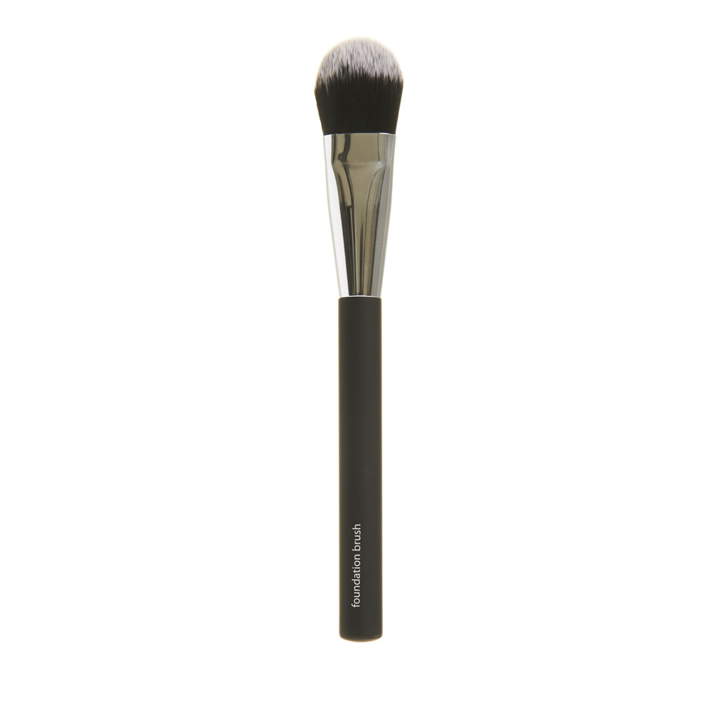 Wilko Premium Foundation Brush Wilko