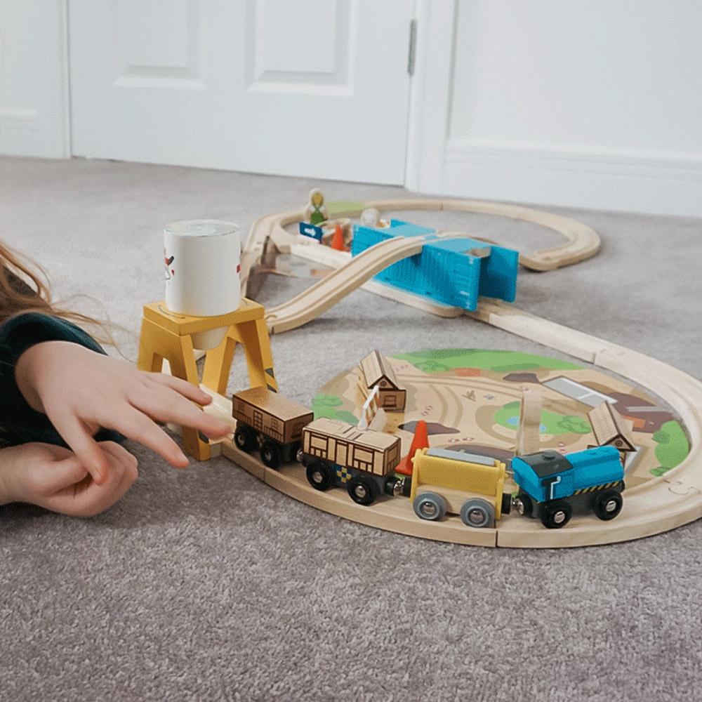 BigJigs Toys Rail Construction Train Set Image 2