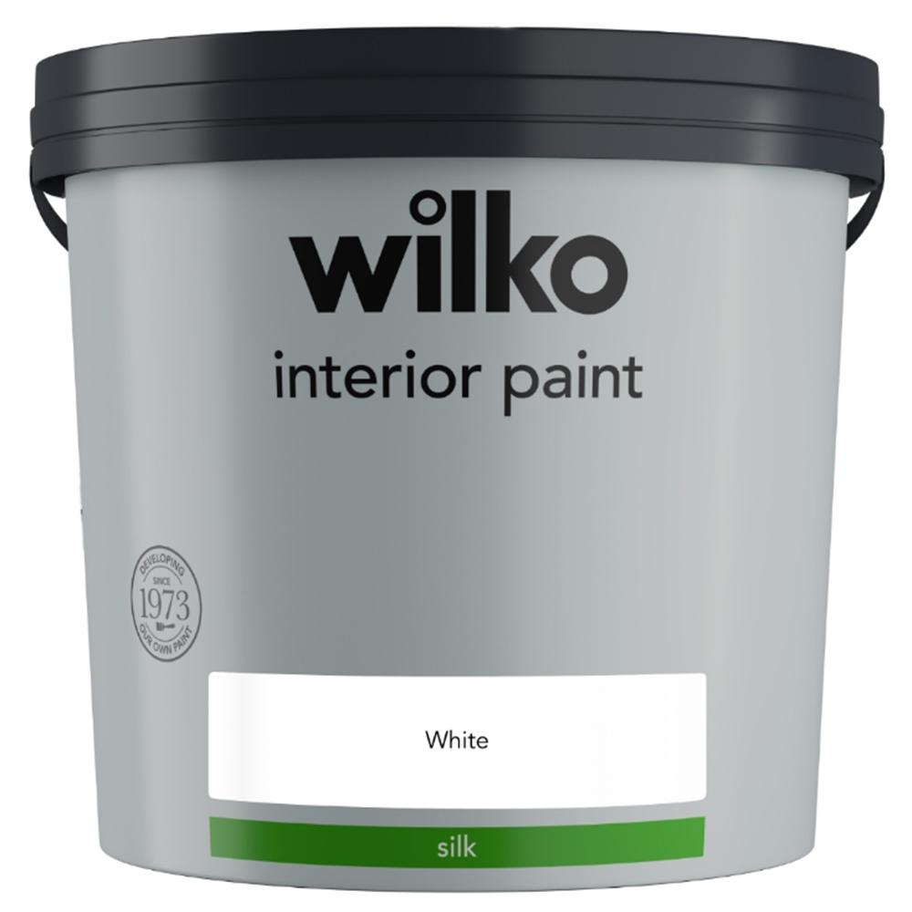 Wilko Interior White Silk Emulsion Paint 5L Image 2