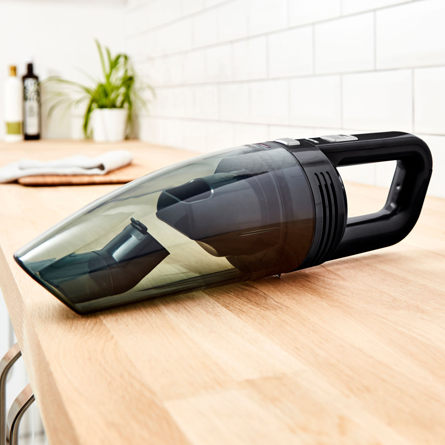 Tower Platinum Wet Dry Handheld Vacuum Cleaner Image 3